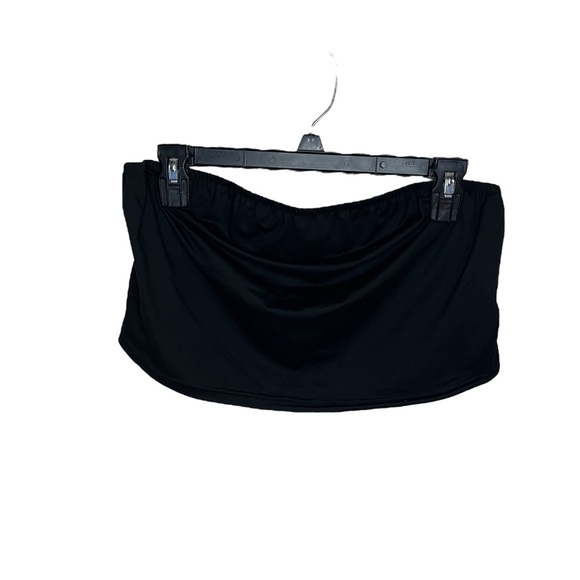 Woman’s Tube Tops / Crop Top - Picture 3 of 9